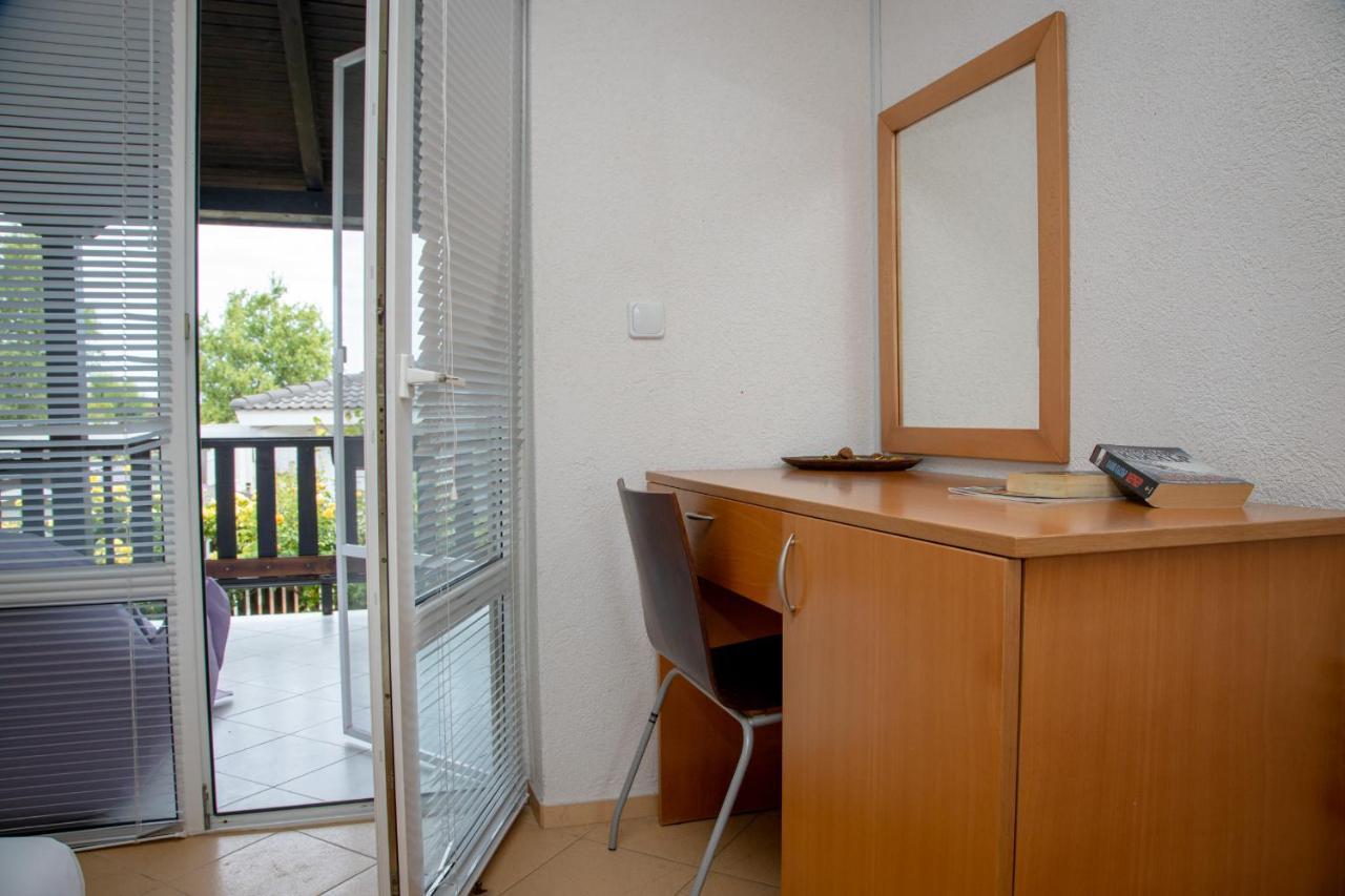 Villa Beni - 4 Bedroom Private House By Flаt Manаger Lozenets Ngoại thất bức ảnh