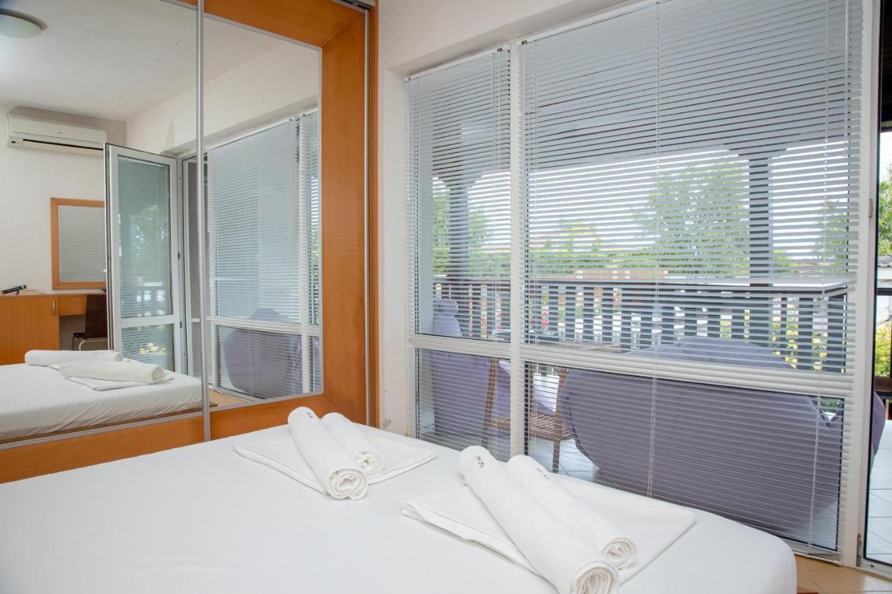Villa Beni - 4 Bedroom Private House By Flаt Manаger Lozenets Ngoại thất bức ảnh