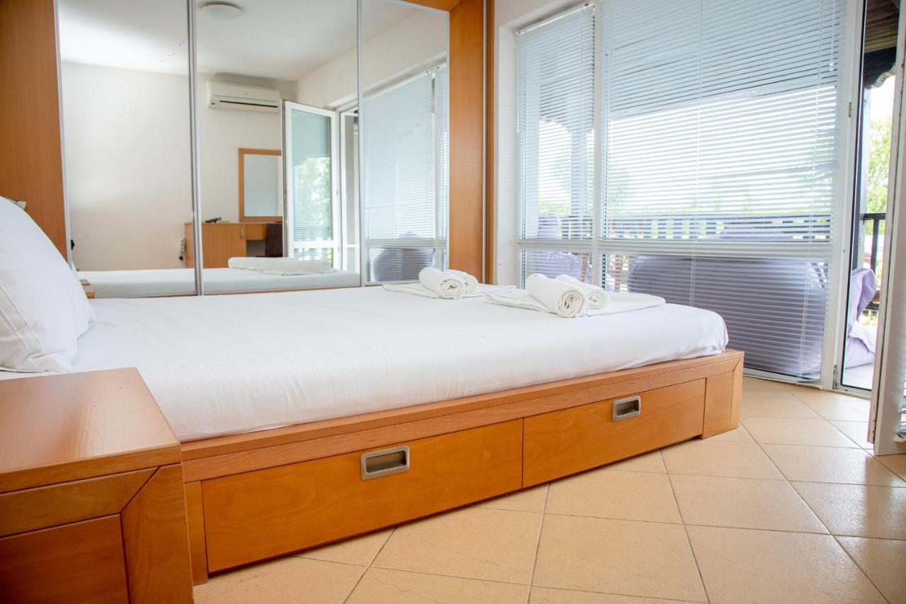 Villa Beni - 4 Bedroom Private House By Flаt Manаger Lozenets Ngoại thất bức ảnh